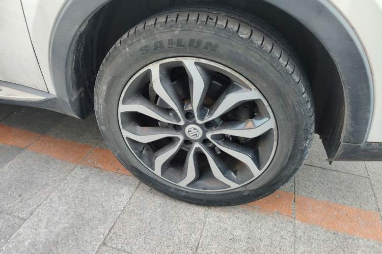 Used MG GS 2016 1.5T TST inkaNet Luxury Edition Right Front Wheel Hub