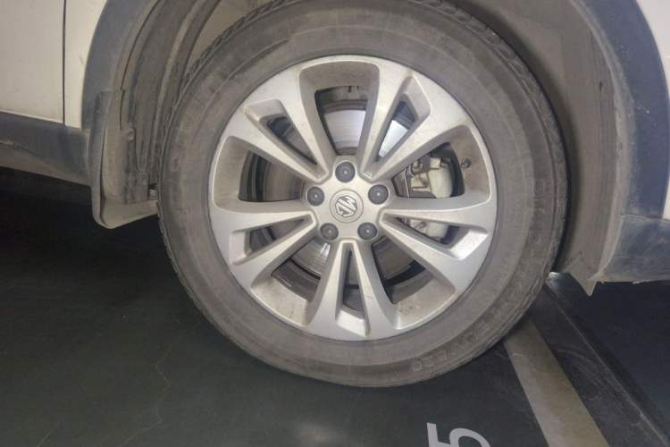 Used MG GS 2016 1.5TGI Manual Value Edition Right Front Wheel Hub