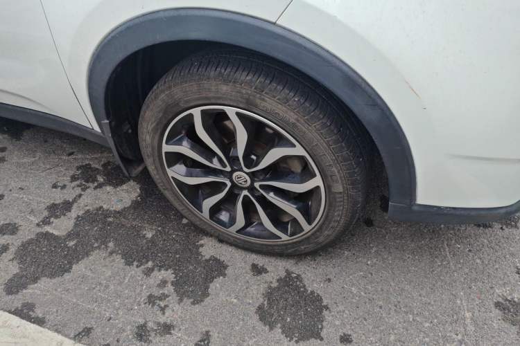 Used MG GS 2016 1.5TGI TST Luxury Edition Right Front Wheel Hub
