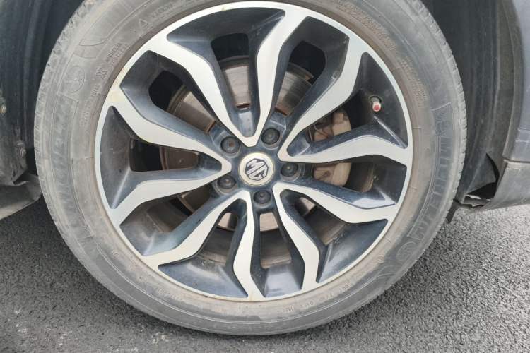 Used MG GS 2016 1.5TGI TST Luxury Edition Right Front Wheel Hub