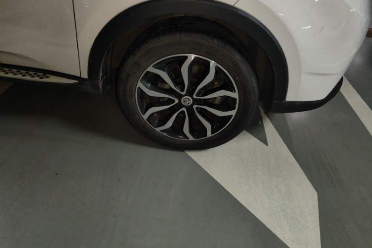 Used MG GS 2016 1.5TGI TST Luxury Edition Right Front Wheel Hub