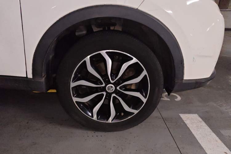 Used MG GS 2016 1.5TGI TST Luxury Edition Right Front Wheel Hub