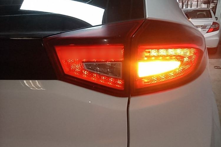 Used MG GS 2016 2.0TGI TST Four-Wheel Drive Flagship Edition Right Rear Taillight