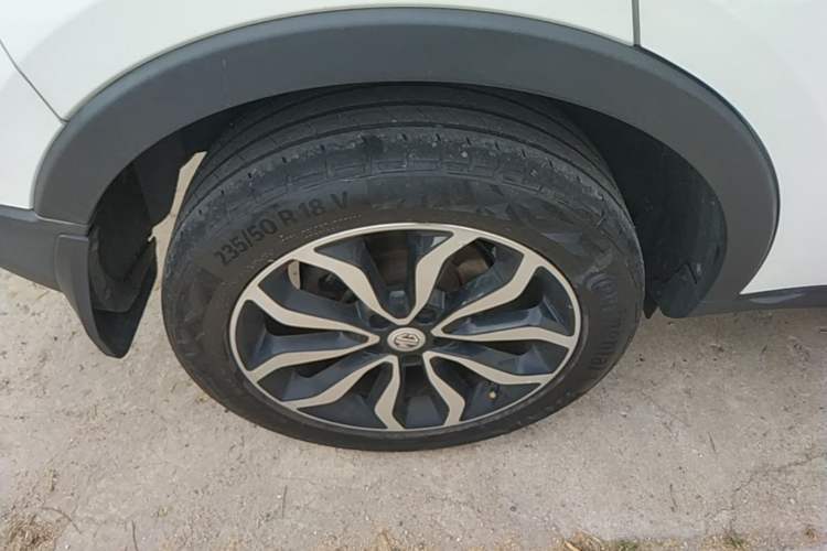 Used MG GS 2016 1.5TGI TST Luxury Edition Right Rear Wheel Hub