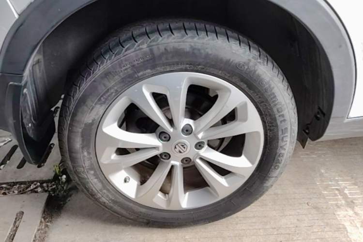 Used MG GS 2016 1.5TGI Manual Value Edition Right Rear Wheel Hub