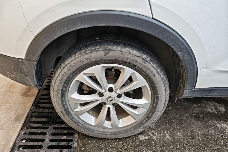 Used MG GS 2016 1.5TGI Manual Value Edition Right Rear Wheel Hub