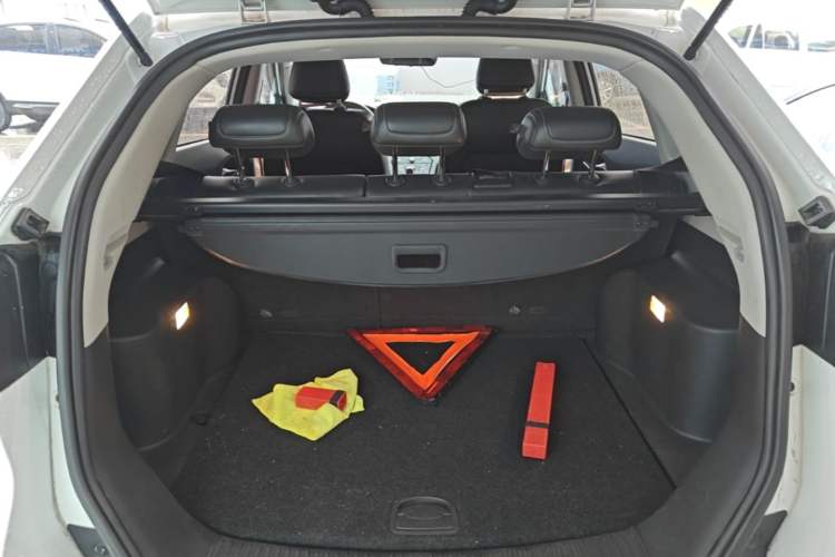 Used MG GS 2016 1.5TGI TST Luxury Edition Trunk