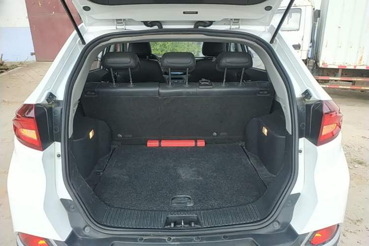 Used MG GS 2016 1.5TGI TST Luxury Edition Trunk