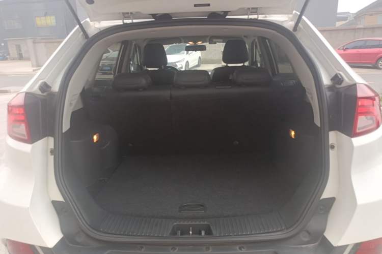 Used MG GS 2016 1.5TGI Manual Value Edition Trunk