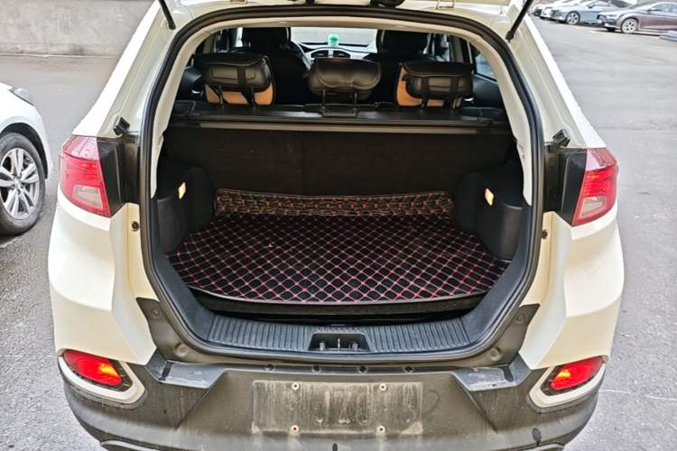 Used MG GS 2016 1.5TGI Manual Value Edition Trunk