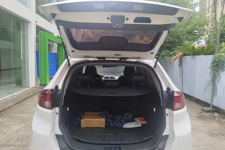 Used MG GS 2016 1.5TGI Manual Value Edition Trunk