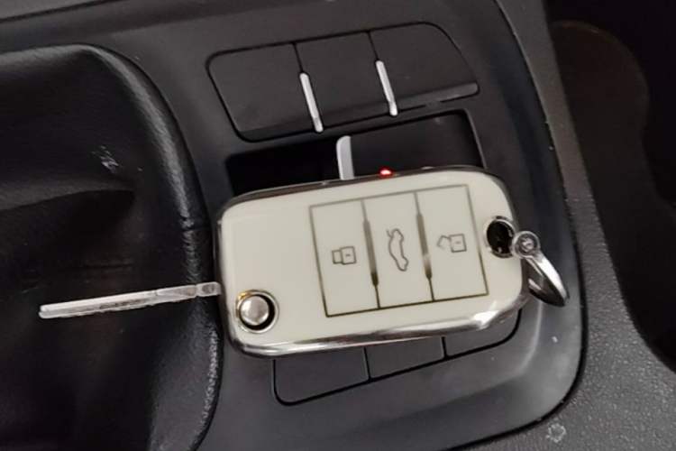 Used MG GS 2016 1.5TGI Manual Value Edition Vehicle Key