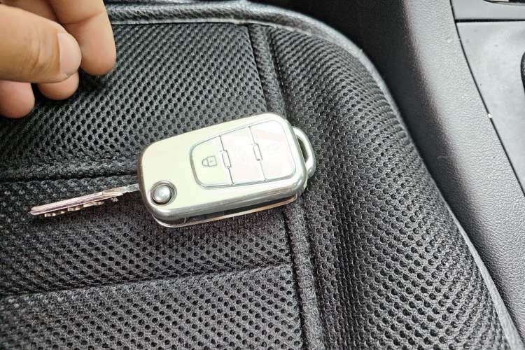 Used MG GS 2016 1.5TGI Manual Value Edition Vehicle Key