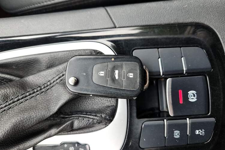 Used MG GS 2016 1.5TGI TST Luxury Edition Vehicle Key