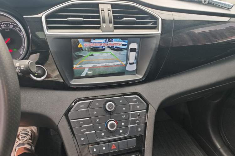 Used MG GS 2016 1.5TGI TST Luxury Edition Audio And AC Panel