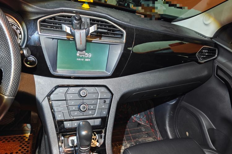 Used MG GS 2016 1.5TGI TST Luxury Edition Audio And AC Panel