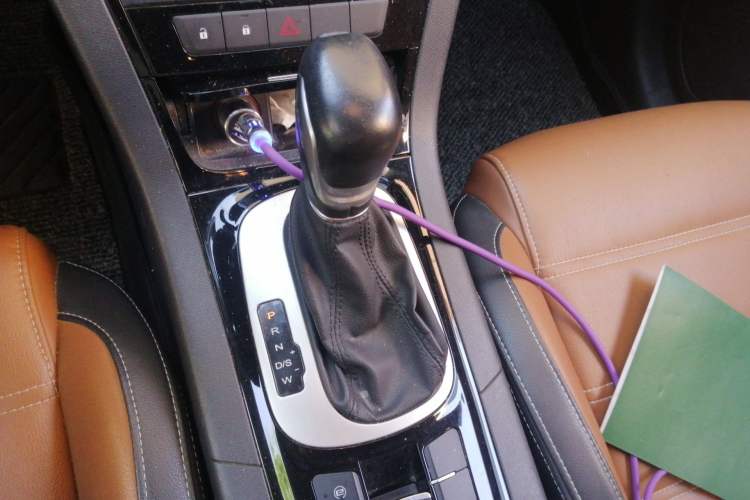 Used MG GS 2016 2.0TGI TST Luxury Edition Gear Lever