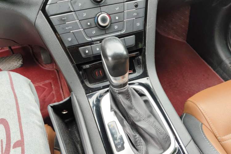 Used MG GS 2016 1.5TGI TST Luxury Edition Gear Lever