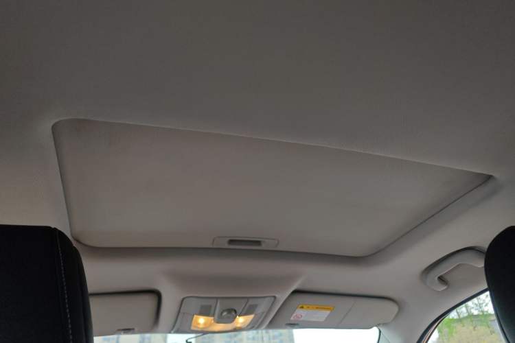 Used MG GS 2016 1.5TGI TST Luxury Edition Headliner