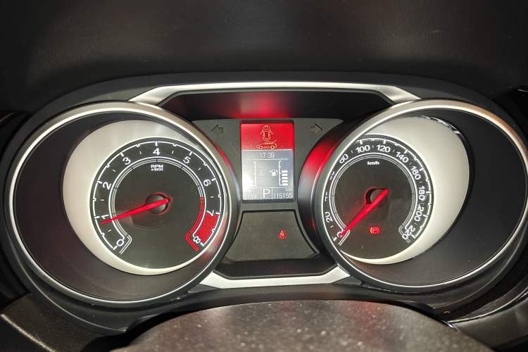 Used MG GS 2016 1.5TGI TST Luxury Edition Instrument Cluster