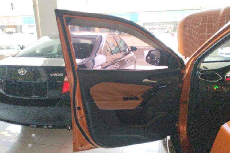 Used MG GS 2016 1.5TGI TST Luxury Edition Left Front Door Interior