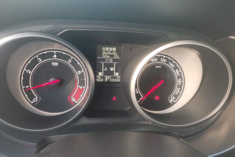 Used MG GS 2016 1.5TGI TST Elite Edition Odometer Close Up