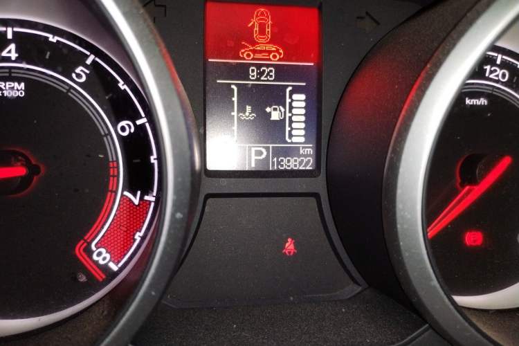 Used MG GS 2016 1.5TGI TST Elite Edition Odometer Close Up