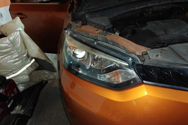 Used MG GS 2016 1.5TGI TST Luxury Edition Right Front Headlight