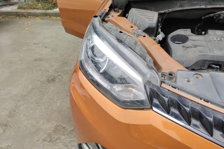 Used MG GS 2016 1.5TGI TST Luxury Edition Right Front Headlight