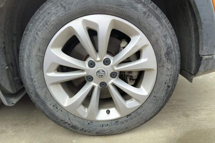 Used MG GS 2016 1.5TGI Manual Value Edition Right Front Wheel Hub