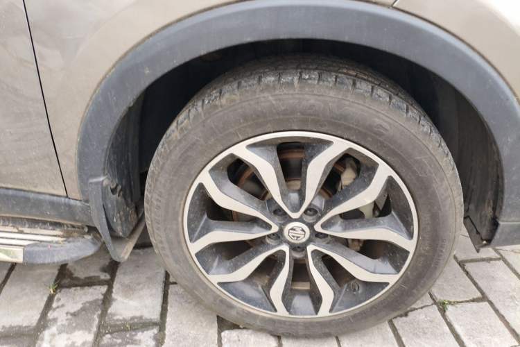 Used MG GS 2016 1.5TGI TST Luxury Edition Right Front Wheel Hub