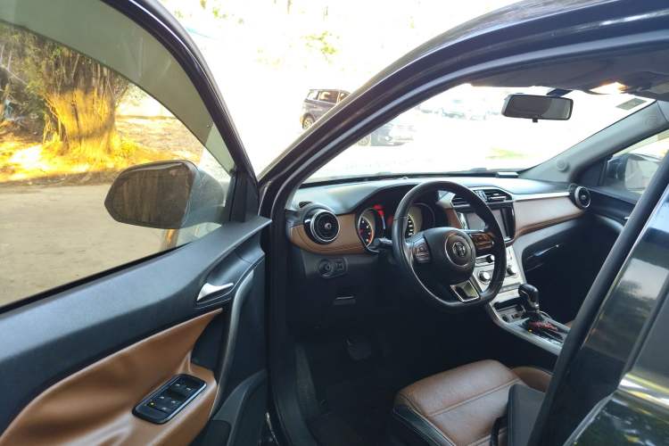 Used MG GS 2017 20T Automatic Luxury Edition Driver Seat