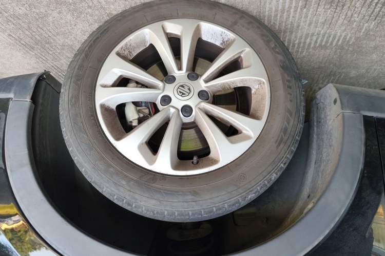 Used MG GS 2017 20T Automatic Luxury Edition Right Front Wheel Hub