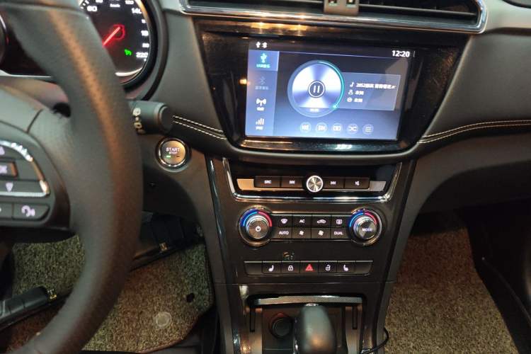 Used MG GS 2017 20T Automatic Prestige Edition Audio And AC Panel