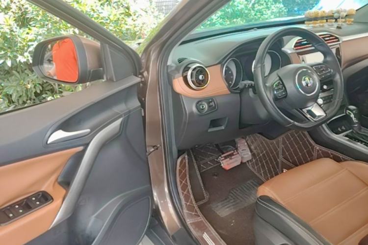 Used MG GS 2017 20T Automatic Luxury Edition Driver Seat