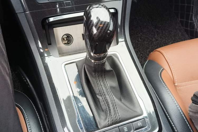 Used MG GS 2017 30T Automatic All-Wheel-Drive Flagship Edition Gear Lever