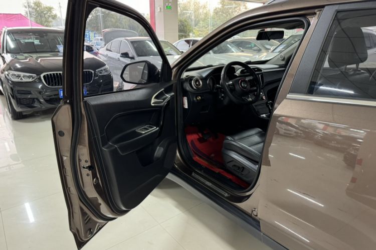 Used MG GS 2017 20T Automatic Prestige Edition Interior 14
