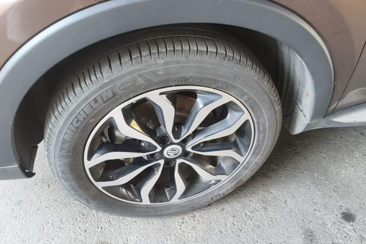 Used MG GS 2017 30T Automatic Prestige Edition Left Front Wheel Hub