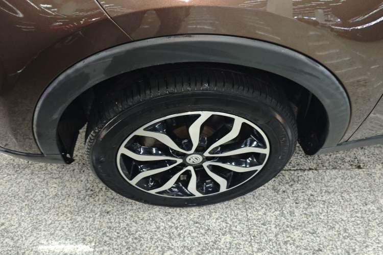 Used MG GS 2017 20T Automatic Prestige Edition Left Front Wheel Hub