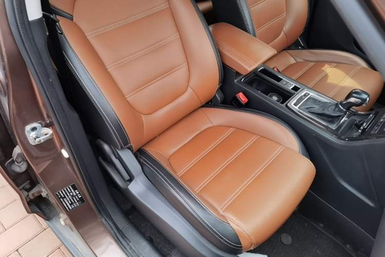 Used MG GS 2017 20T Automatic Prestige Edition Right Front Seat