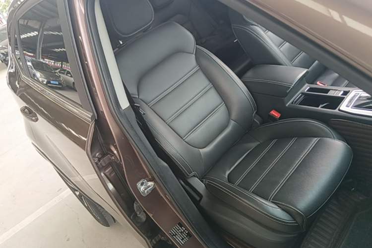 Used MG GS 2017 20T Automatic Prestige Edition Right Front Seat