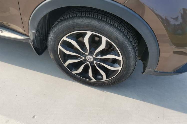 Used MG GS 2017 20T Automatic Prestige Edition Right Front Wheel Hub