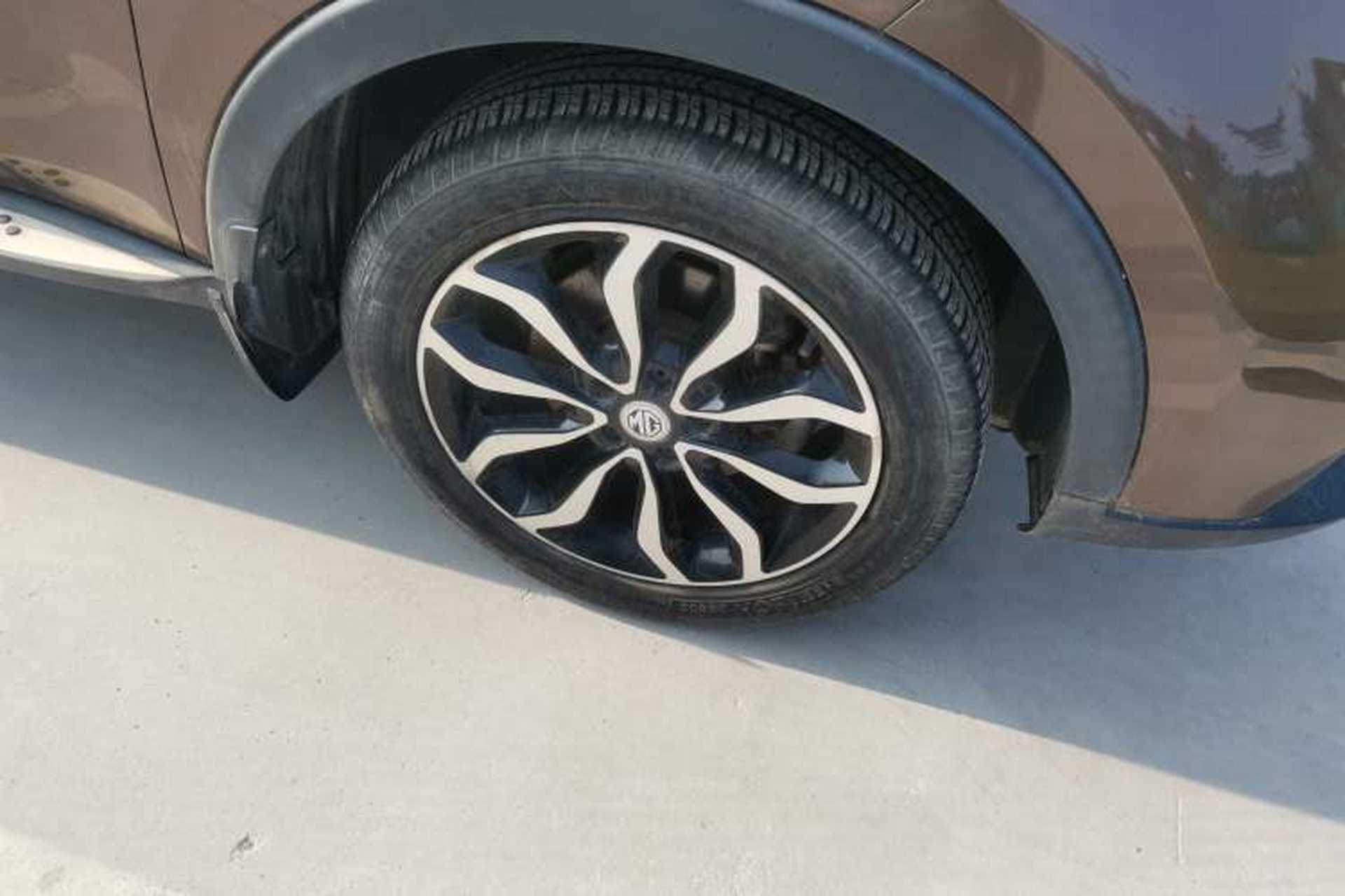 Used MG GS 2017 20T Automatic Prestige Edition Right Front Wheel Hub