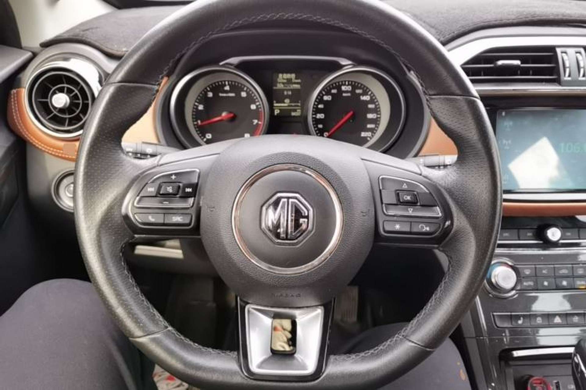 Used MG GS 2017 20T Automatic Prestige Edition Steering Wheel