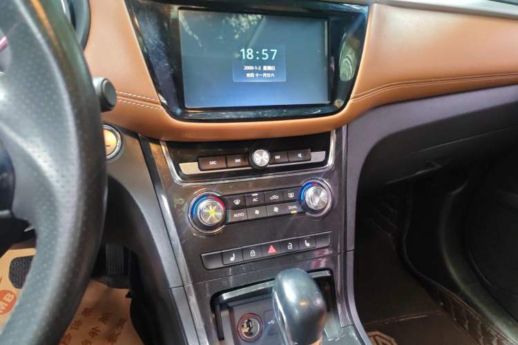 Used MG GS 2017 20T Automatic Prestige Edition Audio And AC Panel