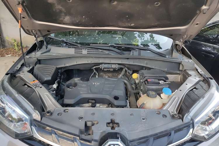 Used MG GS 2017 20T Automatic Prestige Edition Engine Bay