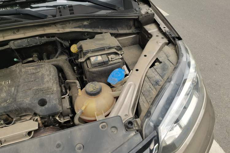 Used MG GS 2017 20T Automatic Prestige Edition Engine Bay Left