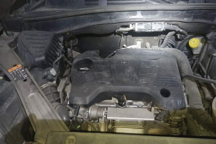 Used MG GS 2017 20T Automatic Luxury Edition Engine Bay