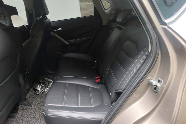 Used MG GS 2017 20T Automatic Luxury Edition Interior 4