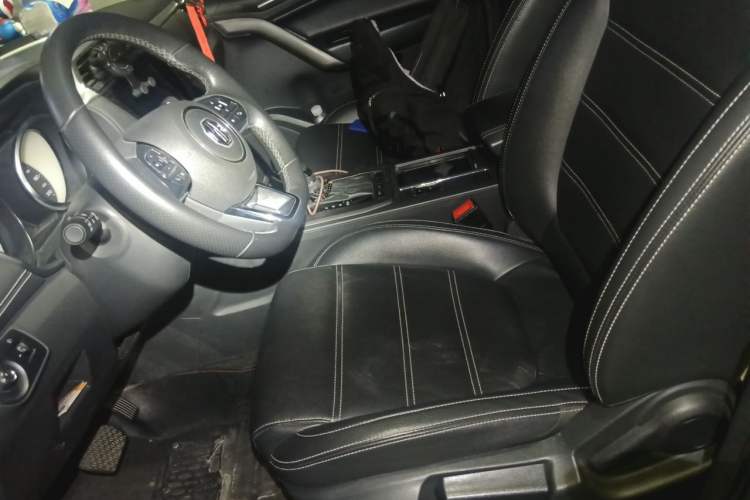 Used MG GS 2017 20T Automatic Luxury Edition Left Front Seat